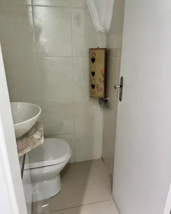 Imagem Vendo Sobrado em Condomínio Fechado 5 dormitórios