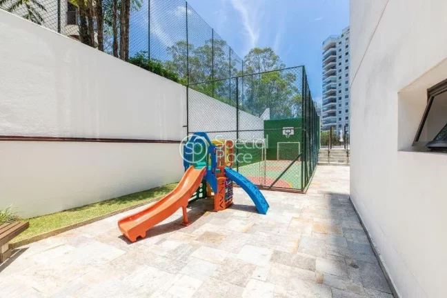 Imagem Amplo apartamento à venda com 4 quartos, sendo 3 suítes, e 4 banheiros no total. Este apartamento ...