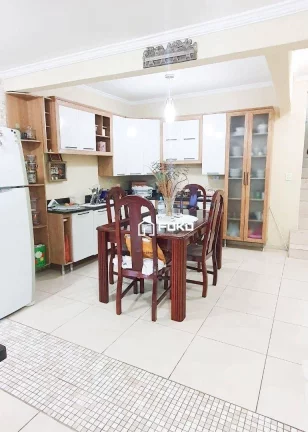 Imagem Sobrado com 3 dormitórios à venda, 350 m² por R$ 550.000,00 - Água Chata - Guarulhos/SP