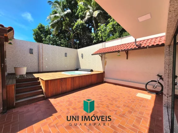 Imagem Luxuosa Casa Duplex com 400 m², Lazer Completo à venda na Praia do Morro - Guarapari