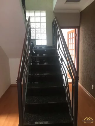 Imagem Sobrado com 03 dormitórios à Venda por R$650.000,00 - Parque Cidade Jardim II - Jundiaí/SP