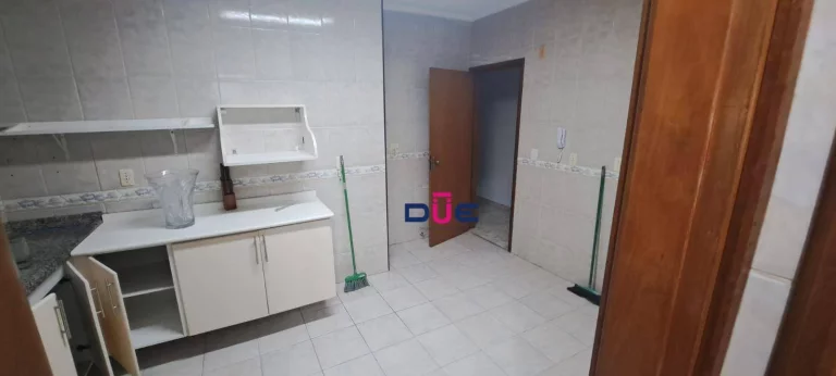 Imagem Apartamento 2 Quartos, 1 Vaga Demarcada - Marapé - Santos/SP