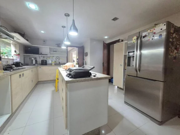 Imagem Casa de Condomínio com 5 Quartos à Venda, 412 m² em Barra Da Tijuca - Rio De Janeiro