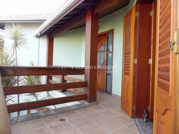 Imagem Casa com 337 m² e 4 quartos