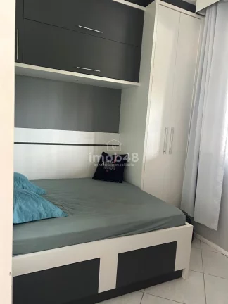Imagem Casa em Forquilhinhas - 2 Dormitórios, 72m² por R$350.000