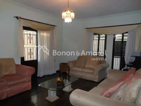 Imagem Residência no Jardim Eulina, CampinasA área social é composta por 3 salas espaçosas, ideal para ...