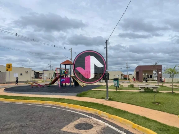Imagem Condomínio Fechado Tuiuiu - Residencial Altos do Parque II - Cuiabá-MT Casa de 2 quartos, sendo 1 ...