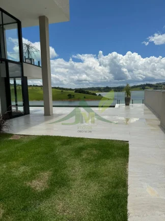 Imagem Viva o Luxo à Beira da Represa em Joanópolis com essa Casa à Venda