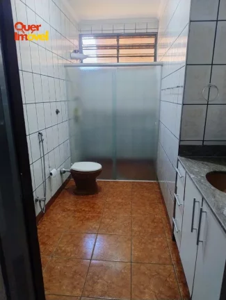 Imagem Casa à venda em Ribeirão Preto-SP, Vila Mariana: 3 quartos, 1 suíte, 2 salas, 4 banheiros, 2 vagas de garagem, 225 m².