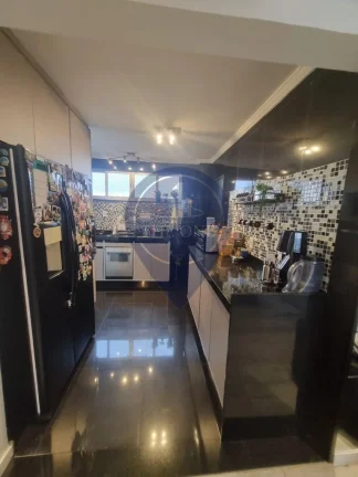 Imagem Cobertura de alto padrão em Indianópolis: 3 quartos, 2 suítes, 3 salas, 3 banheiros, 1 vaga de garagem e 140m² de área. Venha conferir!