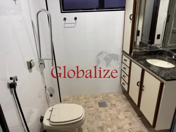 Imagem Apartamento 2 dormitórios para locação com dependência completa e vaga demarcada por R$ 3.800,00