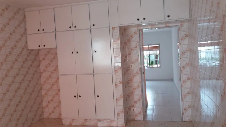 Imagem Sobrado 166m² 2 Dormitorios Grandes mais 1 Edicula e 2 Vagas de Garagens