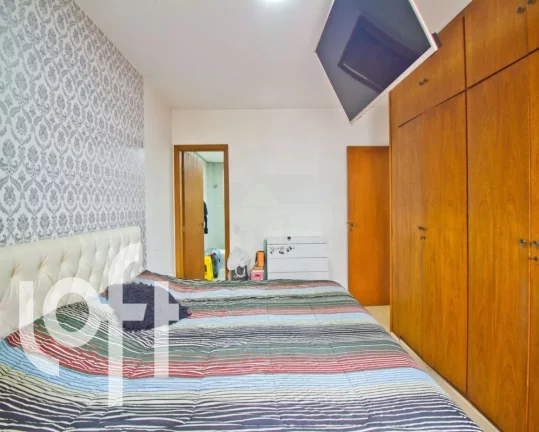 Imagem Apartamento reformado em Higienópolis com 2 quartos ( 1 suíte ) e 2 vagas, 81m²