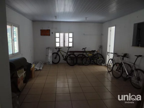 Imagem Casa de 03 dormitórios com terreno amplo,