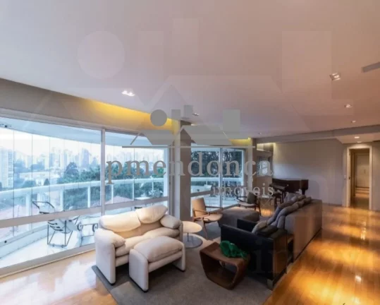 Imagem Apartamento Maravilhoso em Perdizes com vista livre para o Pacaembu, 235m².