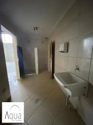 Imagem Galpão para Venda em Santo André, Vila Palmares, 6 banheiros