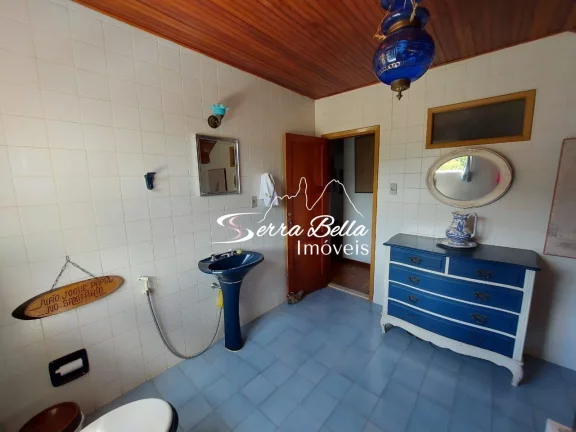 Imagem Casa com 4 dormitórios à venda, 255 m² por R$ 1.290.000,00 - Três Córregos - Teresópolis/RJ