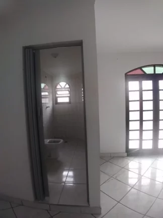 Imagem Sobrado com 4 dormitórios à venda, 148 m² por R$ 350.000,00 - Vila Perracini - Poá/SP