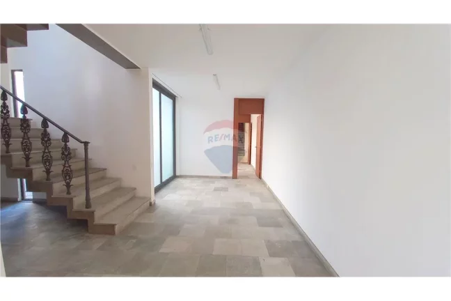 Imagem Casa com 5 suítes 6 vagas no Jardim Everest / Cidade Jardim