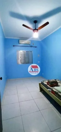 Imagem Casa à venda, 196 m² por R$ 300.000,00 - Parque das Bandeiras - São Vicente/SP