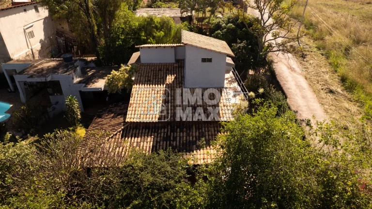Imagem VENDA RÁPIDA - Casa de 3 suítes em Arniqueira - Águas Claras - Brasília, por R$ 790.000 para venda
