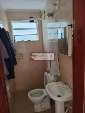 Imagem Super oportunidade para você no Jardim Cidália. Vendo SUPER sobrado com EDÍCULA no Jardim Cidália, Área total 129m², A casa Principal tem 2 Dormitório de 13m² cada, 2 banheiros, sala Grande, Cozinha com muitos espaços, Área de Serviço, Área Goumet com chu