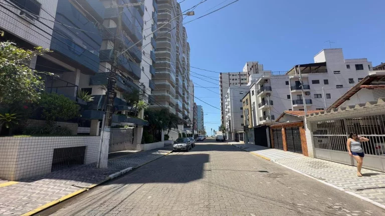 Excelente Apartamento com um dormitório na Guilhermina - Praia Grande.