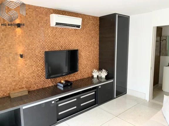 Imagem Cobertura de Luxo à Venda em Icaraí-RJ: 3 Quartos, 2 Suítes, 2 Salas, 3 Vagas. com piscina- 220m² de Puro Conforto!
