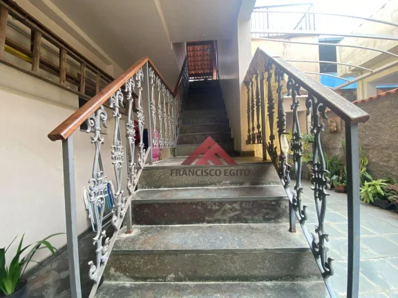 Imagem Casa com 5 dormitórios à venda por R$ 550.000,00 - Patronato - São Gonçalo/RJ