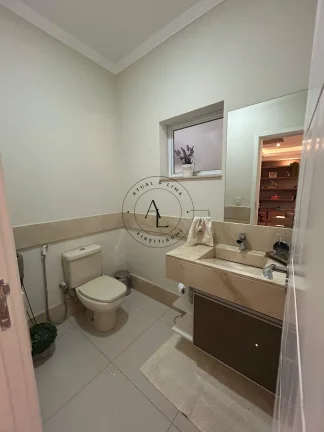 Imagem Casa Ampla em Condomínio de Alto Padrão em Valinhos com 3 Suítes e Sala de Cinema Exclusiva!