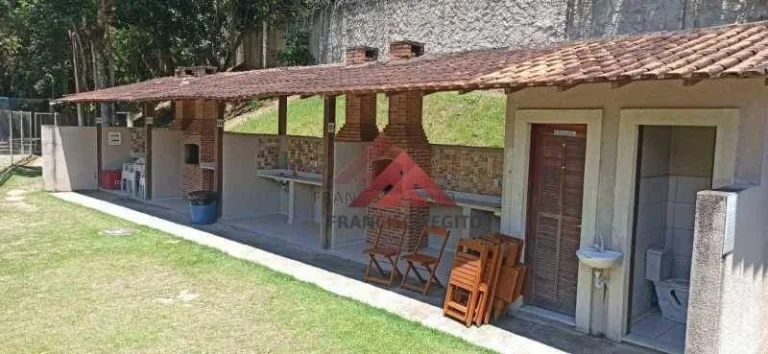 Imagem Apartamento com 2 dormitórios à venda, 64 m² por R$ 150.000,00 - Rio do Ouro - Niterói/RJ
