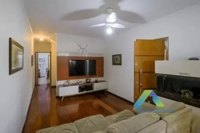 Imagem Casa à venda com 160m², 4 quartos e 2 vagas