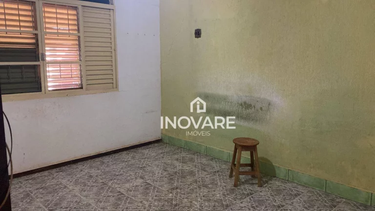 Imagem Casa com 4 dormitórios, 23147 m² - venda por R$ 1.200.000,00 ou aluguel por R$ 4.000,00/mês - Setor Central - Itumbiara/GO