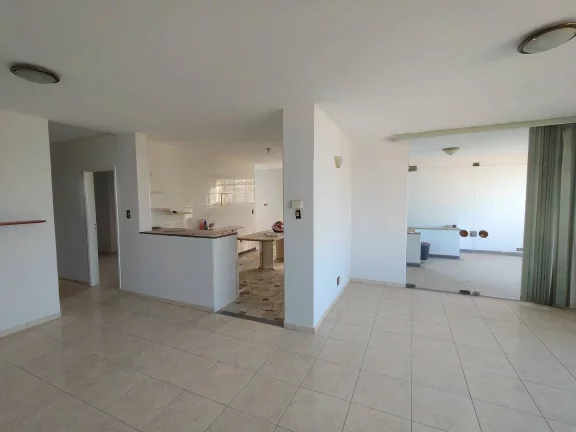 Imagem Casa Residencial - Anhangabaú - Locação - Excelente localização