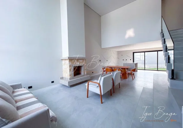 Imagem Casa Alto Padrão em Condomínio fechado a venda