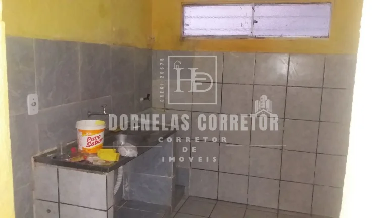 Imagem Apartamento em Jaboatão, 3 qts, 1wc, sala 2 amb., cz, quintal, 1vg de garagem coberta.
