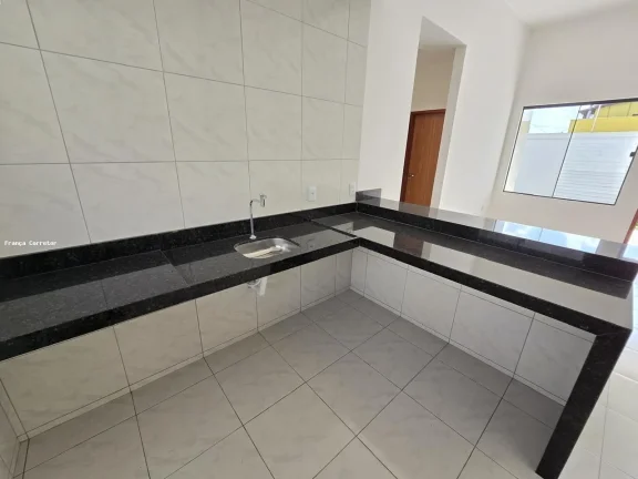 Imagem Casa para Venda em Parnamirim, Nova Esperança, 2 dormitórios, 1 suíte, 2 banheiros, 1 vaga