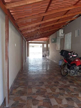 Imagem Casa com 3 dormitórios à venda, 180 m² por R$ 850.000 - Araçás - Vila Velha/ES