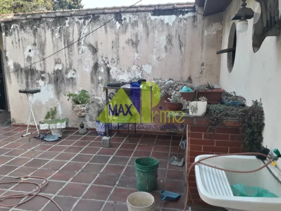 Imagem Casa Comercial para Locação na Penha de França - São Paulo-SP: 6 Salas, 3 Banheiros, 1 Vaga de Garagem!