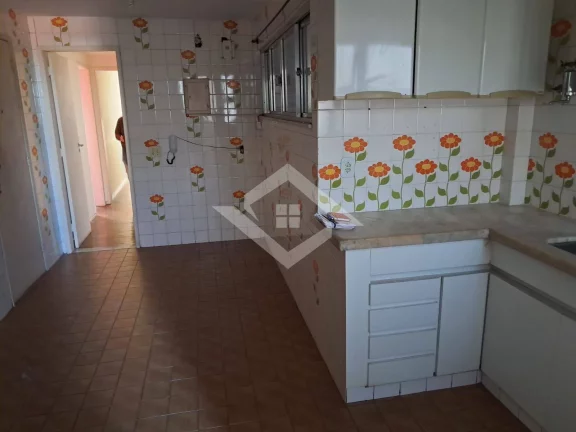 Imagem Apartamento de 3 Quartos para Venda no Flamengo com 130 m²