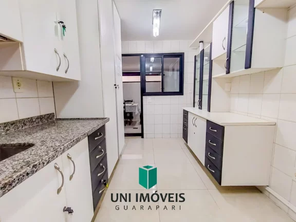 Imagem Apartamento espaçoso em Guarapari centro com 2 quartos, suíte, 2 varandas e área externa gourmet