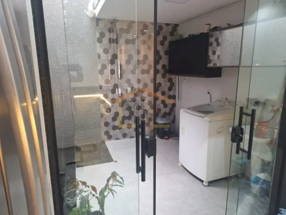 Imagem Sobrado 3 dormitórios, sendo 1 suite com sacada, 2 banheiros sociais e 1 lavabo, armários planejad...