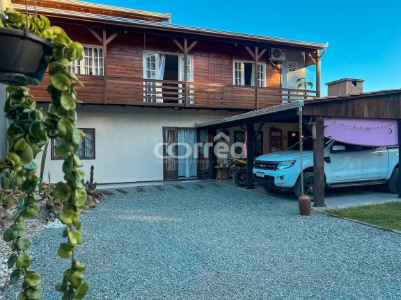 Imagem Sobrado | Costeira | Bal. Barra do Sul