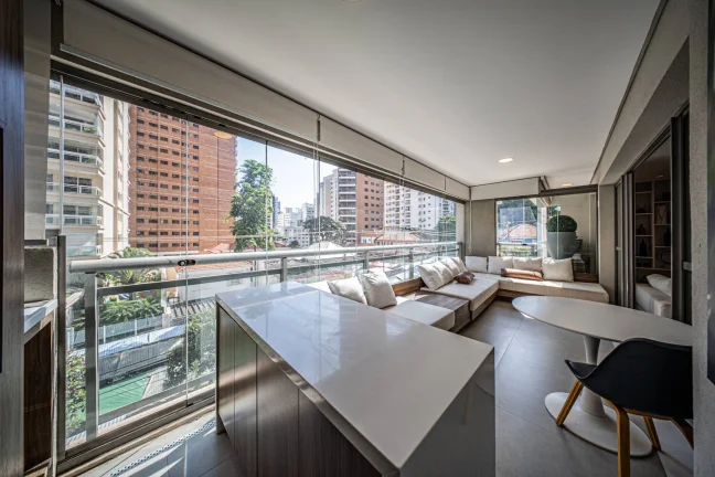 Imagem Espetacular Apartamento Mobiliado 147M² nunca habitado - 3 Dorms, 3 Suítes.