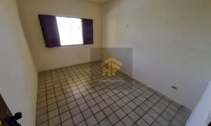 Imagem Casa com 08 quartos, localizada em Fragoso, Olinda - Pernambuco