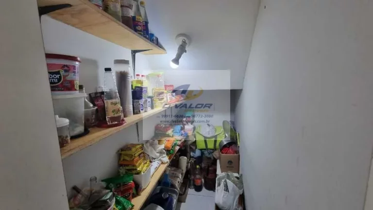 Imagem Vendo Casa, em Condomínio Fechado, com 100 m², 3 quartos s/ 1 suíte, espaço gourmet e 2 vagas