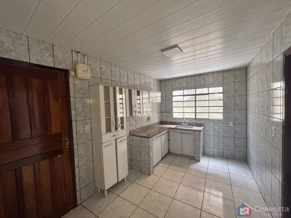 Imagem Casa para Locação no Santa Terezinha em Patos de Minas – 3 Quartos, Suíte e Garagem