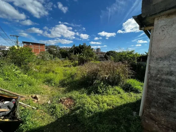Imagem Lote à Venda de 893m2 no bairro Grogotó