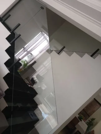 Imagem Casa Sobrado, 3 dormitórios (1 suíte), Vila Branca, Jacareí.
