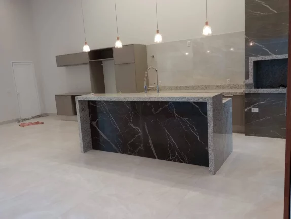 Imagem Casa nova com 3 suítes no Condomínio Acapulco